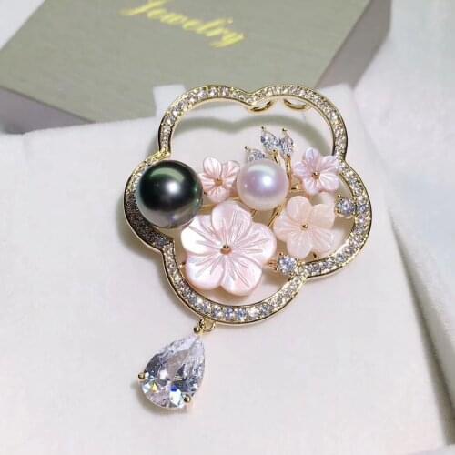 MADALENA SARARA Cubic Zircon Women Brooch Pin Flowers Style Tahiti Pearl Dangle Style Elegant
