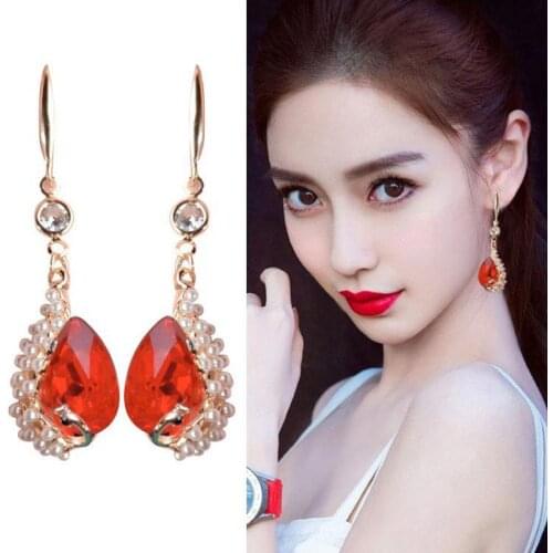 Korean Girl Earrings Fashion New Temperament Earrings Simple Net Red Wild Pearl Crystal Peacock-shaped Earrings Womens Sale