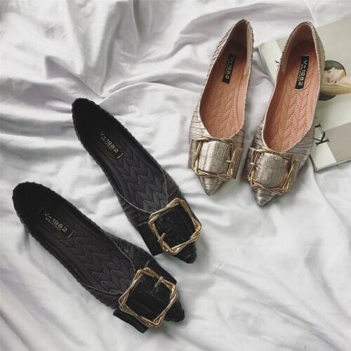 2020 spring autumn simple fashion pointed light flat shoes womens metal decoration comfortable non-slip loafers ladies W33-89