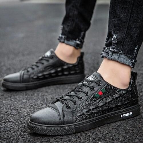 2021 New Men Shoes Summer Casual Imitation Leather Flat Shoes Lace-up Low Top Male Sneakers Tenis Masculino Adulto Shoes NanX444