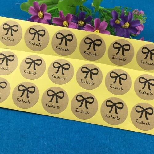 2000PCS/Lot circular Printed above"handmade"and butterfly Festival Sticker Labels Adhesive Stickers DIY For Box/gift/envelope