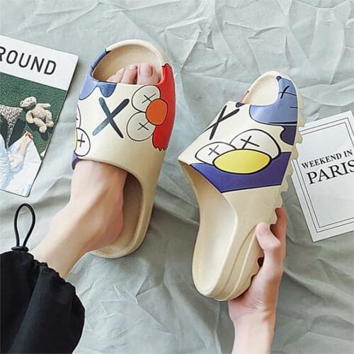 Unisex Floral Slippers Women Cute Graffiti Beach Sandals Summer Outdoor Slides Woman/Men Flip Flops Ladies Slippers 35-46