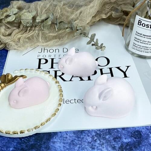 Cute rabbit silicone mold chocolate flip sugar baking mold cake decorated DIY aromatherapy candle soap mold
