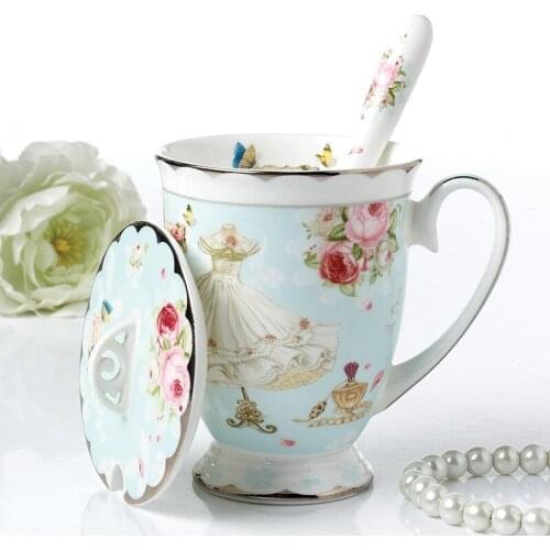 Europe Bone China Coffee Cup With Lid Spoon Set Luxury Ceramic Mug Top Grade Vintage Porcelain Tea Cup Cafe Party Drinkware