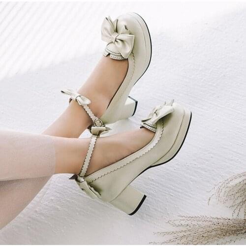 Large original Japanese Lolita round head student lovely heart bow Lolita Lolita JK high thick heel womens single shoes