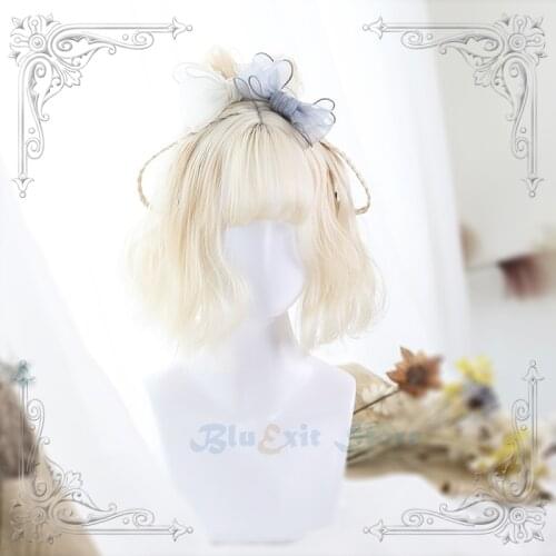 Alice Blond Lolita Wig Pale Gold JK Harajuku Fairy Short Wave Curly Sweet Bangs Girls Cosplay Synthetic Hair