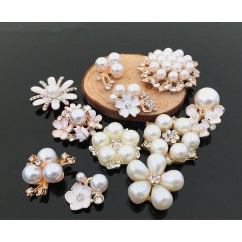 BT323)5pcs Factory direct handdress mix designs pearl flatback rhinestone buttons