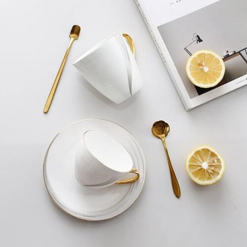 White Simple Modern Cup Saucer Nordic Bone China Creative Handmade Tea Cups Ceramic Coffee Cool Tazze Drinkware EK50BD