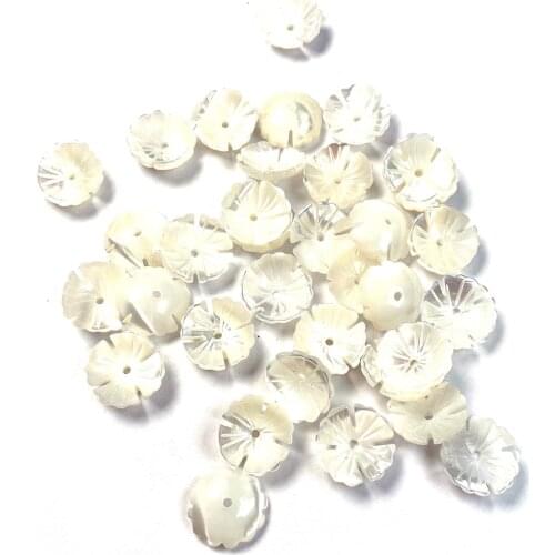 3pcs Carven White Shell Flower Pure Natural Material Petals 3D Flower Beads For Handmade Necklace DIY Jewelry Making