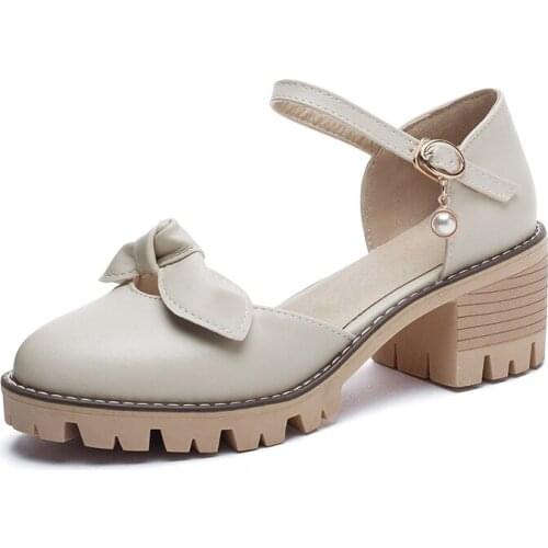 College wind 2019 spring and summer new style with square hollow sandals 33-43