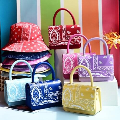 Street Female Bags Summer Autumn Print Small Square Bag for Women commuter Fashion Chain One-shoulder Handbag with hat 2pcs Sets