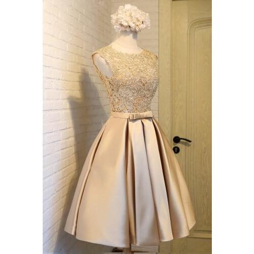 Beauty Emily Short Golden Bridesmaid Dress 2021 Lace Beads A-line Knee Length Formal Party Ruched Prom Dresses Reflective Dress