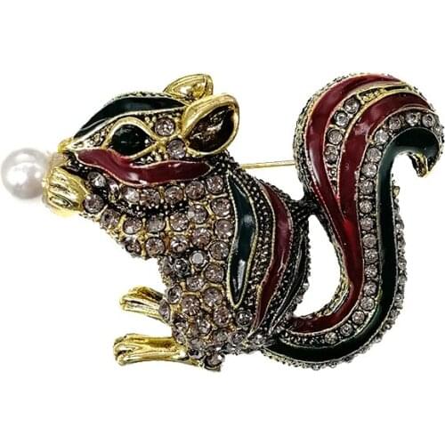 100pcs/pcs New Fashion Eneamel Rhinestone Animal Squirrel Brooches Pins Pearl vivid autumn Squireel Brooch