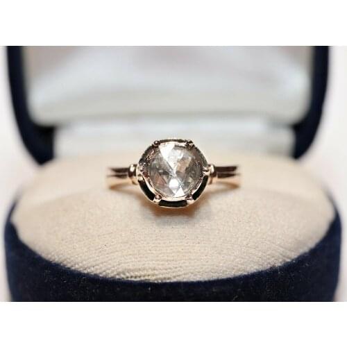 VINTAGE 8K GOLD NATURAL ROSE CUT DIAMON DECORATED SOLITAIRE STYLE RING
