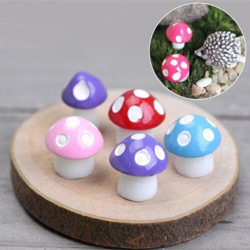 10PCS Mini Mushrooms Terrarium Figurines Fairy Garden Miniatures Party Garden Mushroom Garden Ornament Resin Crafts Home Decor