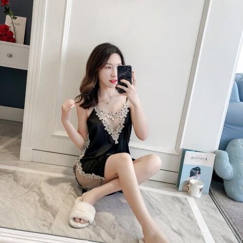 2019 New Europe & America Wind Ma'am High Files Silk Sexy Temptation Gauze Camisole Nightdress Deep V Paragraph Generation Hair