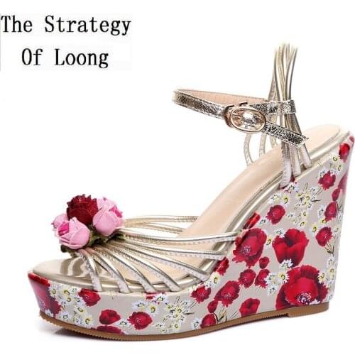 Summer New Korean Style Bling Summer High Heels Flowers Platform Buckle Belt Hollow Genuine Leather Women Sandals 20200717