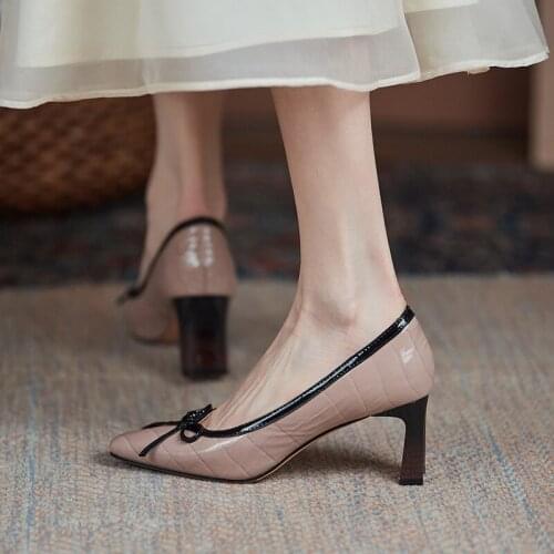 Osunlina Brand Pumps Lady Elegant High Square Heel Butterfly Knot Cow Patent Leather Wedding Handmade Slip On Office Woman Shoes