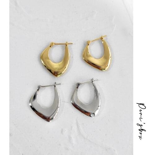 PerisBox Minimalist Small Irregular Horseshoe Hoop Earrings Unusual Trendy Geometry Earrings Hoops for Women Christmas Gifts