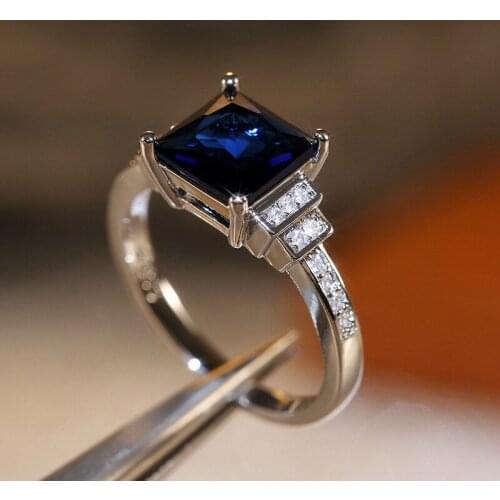 New Ring Fashion Inlaid Dark Blue Zircon Charm Gift for Women Chic Party Engagement Jewelry Creativity All-Match