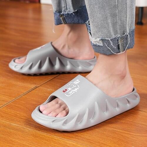 Men Slipper Fashion Shoes Light Weight Footwear Comfortable Shoe Trendy Volcano Pattern Sandals for Man Designer Slides Zapatos