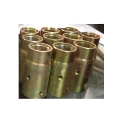 Sand blast nozzle holder for high pressure sandblasting gun