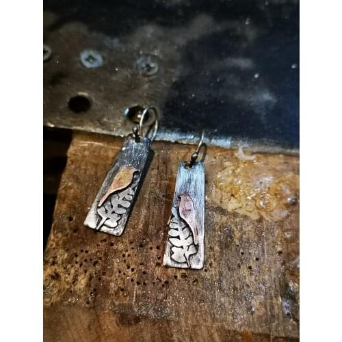 925 STERLING SILVER NATURE THEMED BIRD AND FLOWER SCRATCH EARRINGS