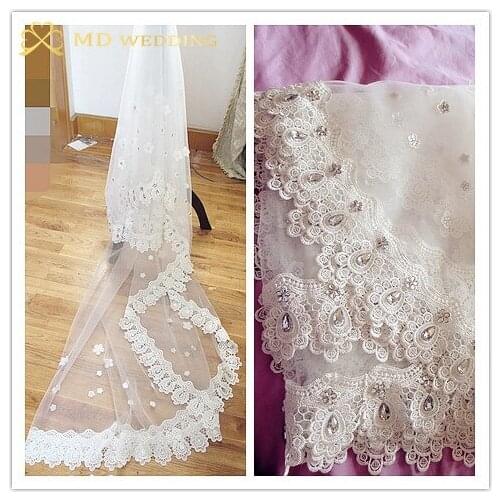 Hot Sell Real Photos 3M Ivory Luxury Cathedral Length Lace Edge Wedding Bridal Veil With Comb Crystal Wedding Accessories MD3088