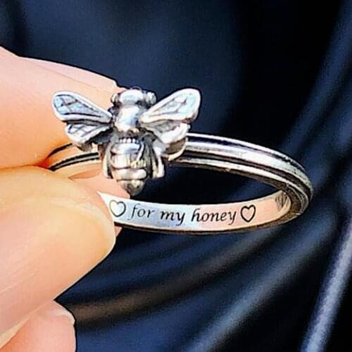 Unique Vintage Unisex Womens and Mens Carved Words Silver Color Lovely Bee Insect Alloy Ring for Party Jewelry Accessories