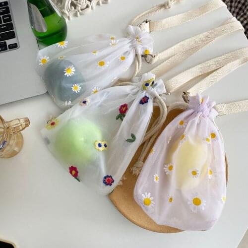 Art Design Small Drawstring Mesh Bag Women Flower Embroidery Ladies Crossbody Bags Bucket Bag For Women Lovely Organza Bag Bolso