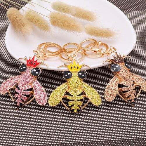 Fashion New High Quality Cute Little Bee Pendant Creative Keychain Cartoon Wearing Crown Animal Valentines Day Gift