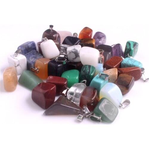 Wholesale 50pcs/lot Natural Stone Crystal Quartz Mixed Color Random Irregular Charm Healing Reiki Stone Pendulum Free Shipping