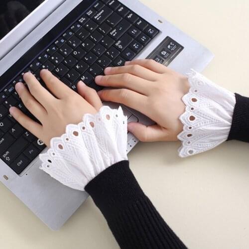 Women Sweet Jacquard Fake Sleeves Hollow Out Scalloped White Detachable Flared Cuffs Elegant Decorative Wrist Warmers