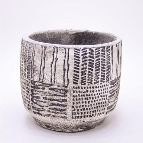 Antique Pattern White Tumbled Concrete Pot 12,5x11 Cm