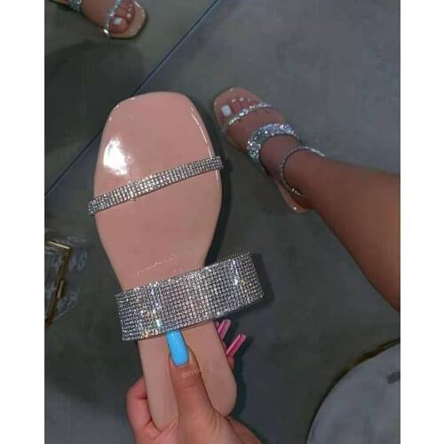 Uropean and American square head flat-shaped rhinestone slippers female large size flat-bottom beach sandals and slippers in sto