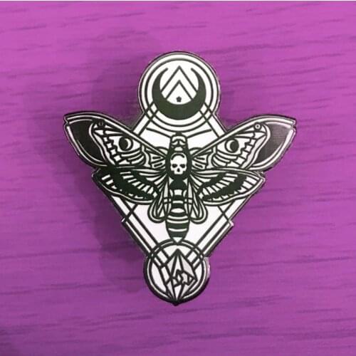 Death Head Moth Butterfly Hawkmoth Enamel Brooch Pin Backpack Hat Bag Collar Lapel Pins Badges Women Mens Fashion Jewelry Gifts