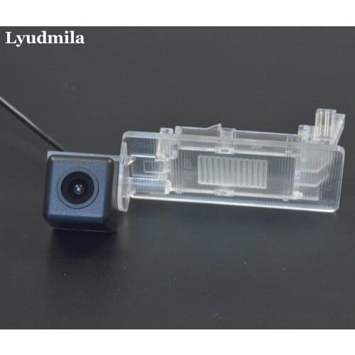 Lyudmila Parking Back up Reversing Camera For Skoda Octavia Superb Fabia Rapid 2015 Car Rear View Camera / HD CCD Night Vision