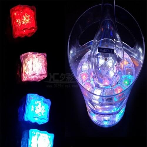 High Quality Flash Cube Water-Actived Flash Led Light Put Into Water Drink Flash Automatically for Party Wedding Bars Christmas