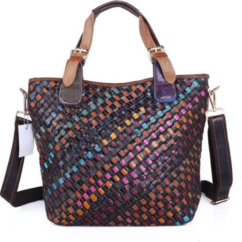 Womens leather woven bag manufacturers wholesale hand-woven European and American fashion sheepskin ladies shoulder bag