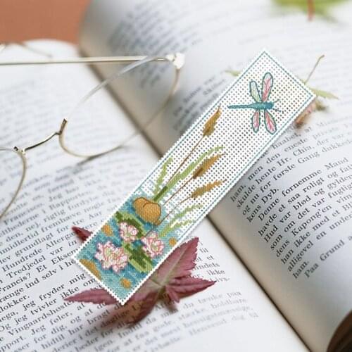 BK104 DIY Craft Stich Cross Stitch Bookmark Christmas Plastic Fabric Needlework Embroidery Crafts Counted New Gifts Kit