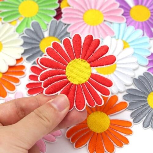 12Pcs Flower Patches Iron On Embroidery Patch Daisy Applique Chrysanthemum Patches For Bags Clothing Sticker Sewing Accessories