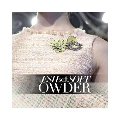 Love ladies knitting jelly sense sense of unique carved small fragrant fabric sourcing overseas real super fine