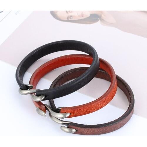 UAXPEO Wrist Bracelets