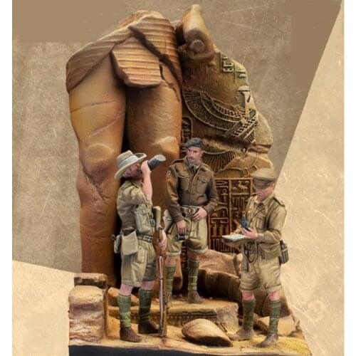 Three Allied Forces and the Platform in World War II Resin Soldier 1:35