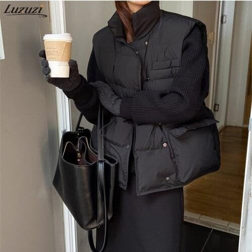 Luzuzi 2021 Autumn Winter Down Vest Women Short Vest Windbreaker Thick Warm 90% White Duck Down Coat Gilets Sleeveless Jacket