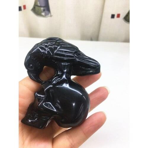 Natural quartz crystal obsidian sculpts skulls for home furnishings and chakras