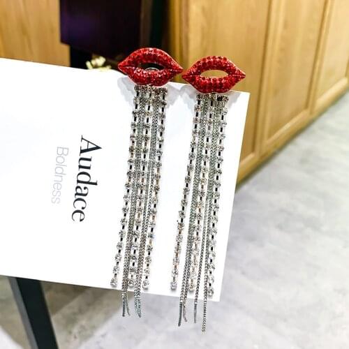 New Arrival Metal Vintage Water Drop Women European American Fashion Sexy Red Lip Earrings Long Tassel Earrings Accessories