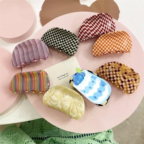 2021 Spring Summer Korean Retro Colorful Acrylic Plaid Hairpin Irregular Geometric Wave Stripe Hair Claw For Women Birthday