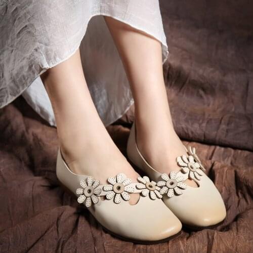 Designer Shoes Genuine Leather Sweet Flowers Slip-on For Women Handmade Flats Brown/Off white