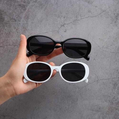 The new oval small frame anti-ultraviolet sunglasses jump di shoot fashion sunglasses the same style ladies glasses